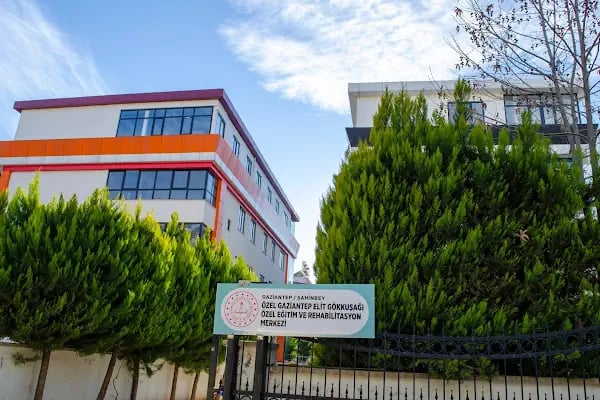 Özel Elit Gökkuşağı Otizm ve Dil Konuşma Merkezi - Resim 8
