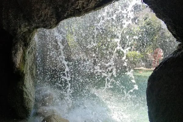 Kernek Meydanı - Resim 18