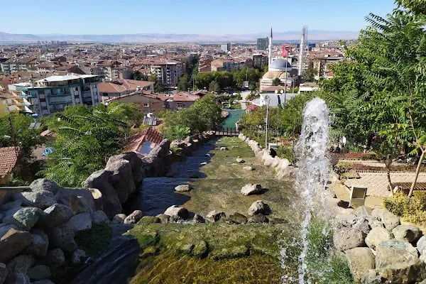 Kernek Meydanı - Resim 6