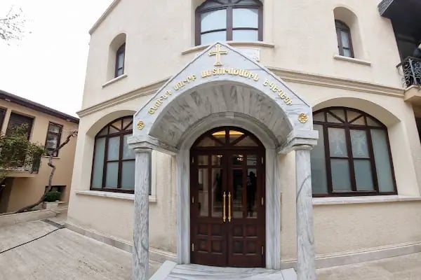 Surp Asdvadzadzin Ermeni Kilisesi - Resim 13