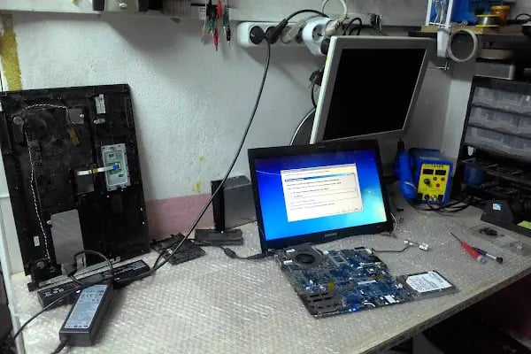 Gemlik Genç Bilgisayar Hastanesi Güvenlik Kamera ve Alarm Sistemleri - Resim 17
