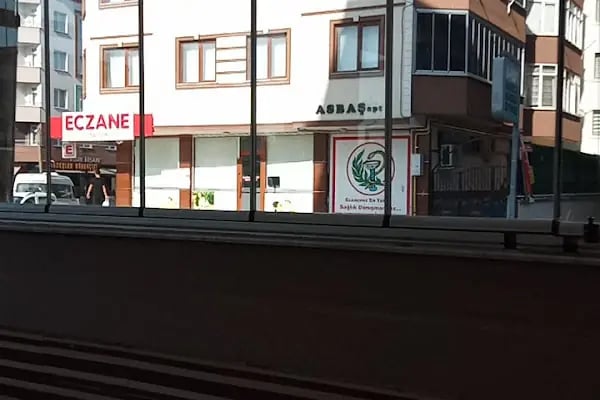 İstasyon Eczanesi - Resim 3