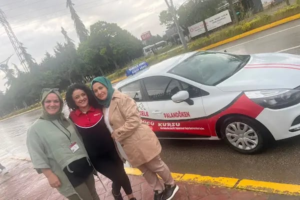 ÖZEL BAŞİSKELE PALANDÖKEN MOTORLU TAŞITLAR SÜRÜCÜ KURSU - Resim 10