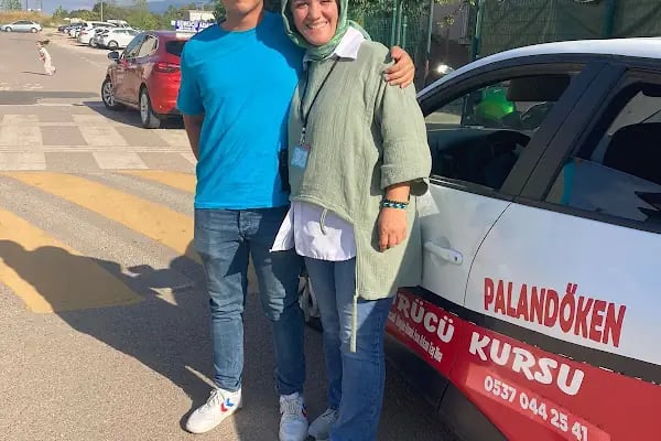 ÖZEL BAŞİSKELE PALANDÖKEN MOTORLU TAŞITLAR SÜRÜCÜ KURSU - Resim 3