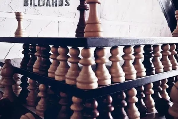 THE HERO Billiards - Resim 2