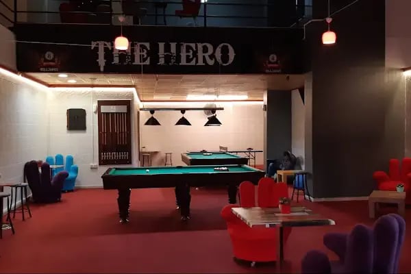 THE HERO Billiards - Resim 15