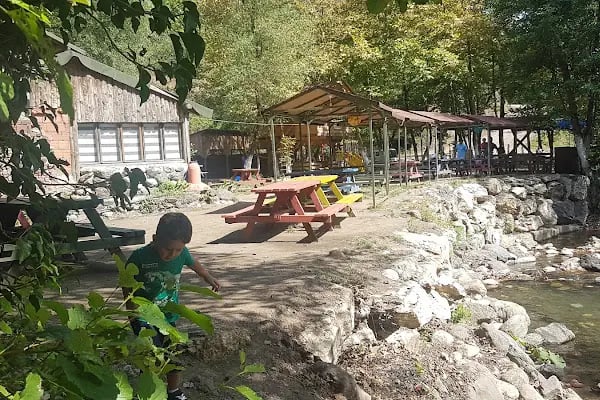 Beşkayalar Camping - Resim 1