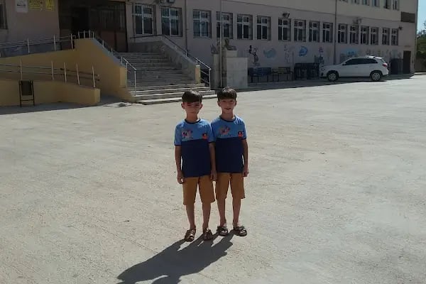 Cengiz Topel İlkokulu - Resim 3