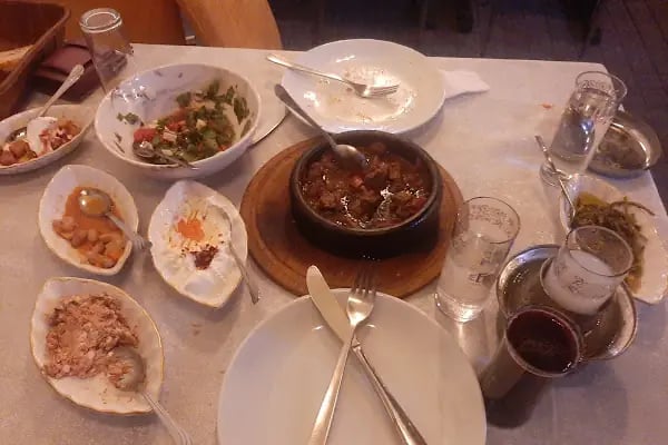 Gedikli Ankara Meyhane-Canlı Müzik-Fasıl-Rakını Al Gel Mekan - Resim 12