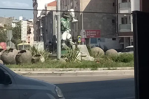 Timsah Heykeli - Resim 5