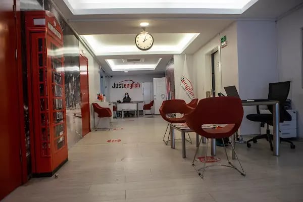 Just English Dil Okulları Bursa-FSM Bulvarı - Resim 9