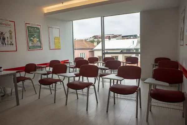 Just English Dil Okulları Bursa-FSM Bulvarı - Resim 2