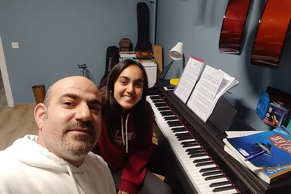 Ata Güzel Sanatlar - Resim 6
