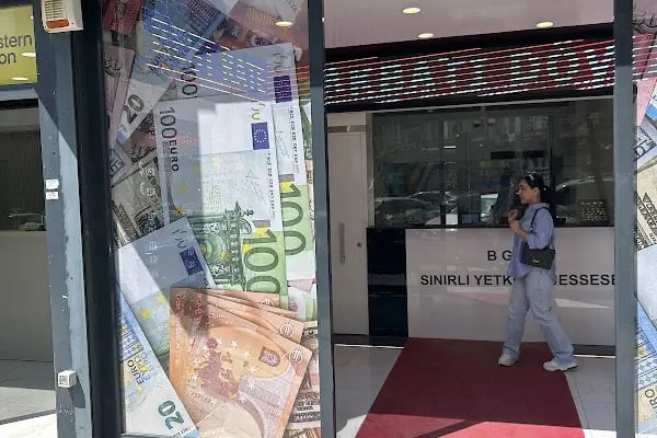 Akbatı Döviz(AVM DISINDAYIZ) - Resim 2