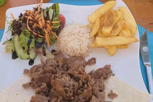 Kleopatra Restaurant kebab grill pizza steak - Resim 4