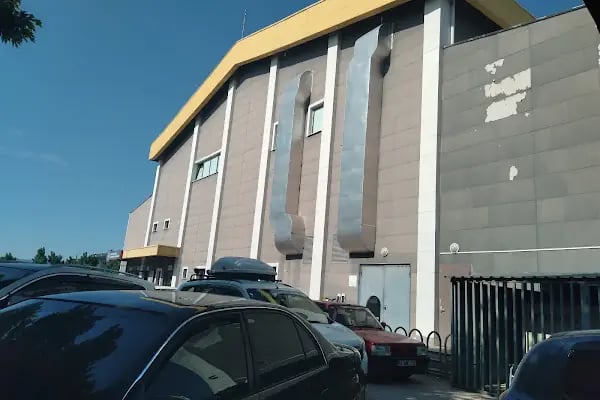 Başiskele Spor Salonu - Resim 11