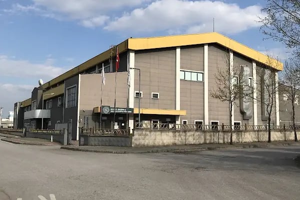 Başiskele Spor Salonu - Resim 13