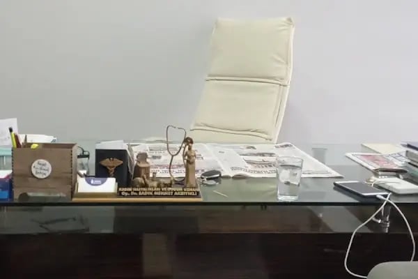 Op. Dr. Sadık M. Akbıyıklı - Resim 3