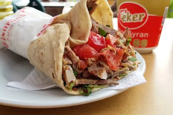 Hisarönü Söğüşcüsü Rahmi Usta - Resim 3