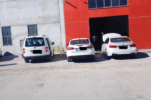 ELİT GARAGE AKŞEHİR BMW MERCEDES VOLKSWAGEN AUDİ SEAT SKODA RANGE ROVER FORD OTO TAMİR BAKIM SERVİSİ YEDEK PARÇA - Resim 4