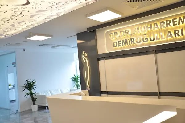 Op. Dr. Muharrem Demiroğulları - Ankara Botoks, Dudak Dolgusu, Liposuction, Burun Estetiği, Meme Büyütme, Göz Kapağı Estetiği, Lazer Epilasyon - Resim 9