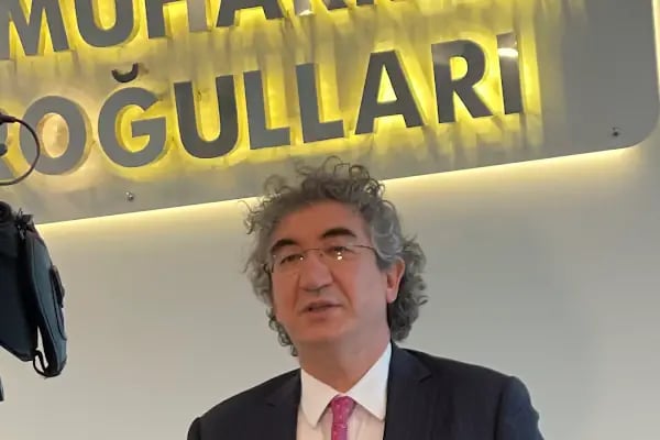 Op. Dr. Muharrem Demiroğulları - Ankara Botoks, Dudak Dolgusu, Liposuction, Burun Estetiği, Meme Büyütme, Göz Kapağı Estetiği, Lazer Epilasyon - Resim 15
