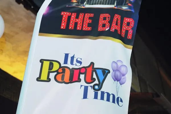 The Bar - Resim 17