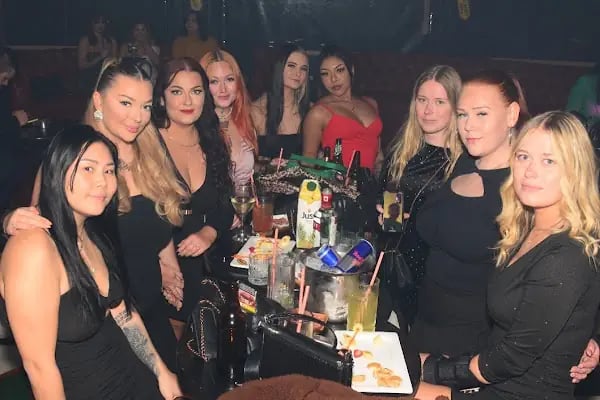 The Bar - Resim 20