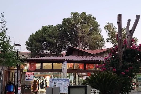 Dalaman Belediyesi Çay Bahçesi - Resim 4