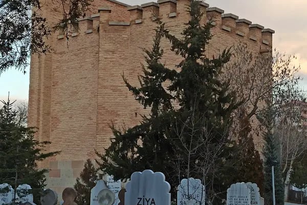 Gömeç Hatun Türbesi - Resim 19