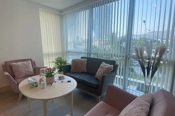 İzmir Psikolog - Uzman Klinik Psikolog Elif Işık Çebi - Resim 2