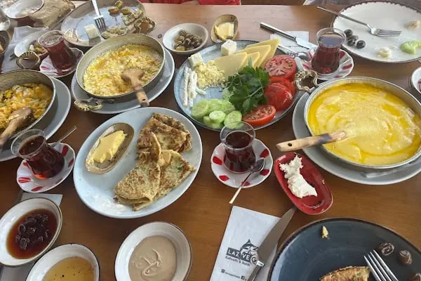 Lazvegaz Restaurant - Resim 4