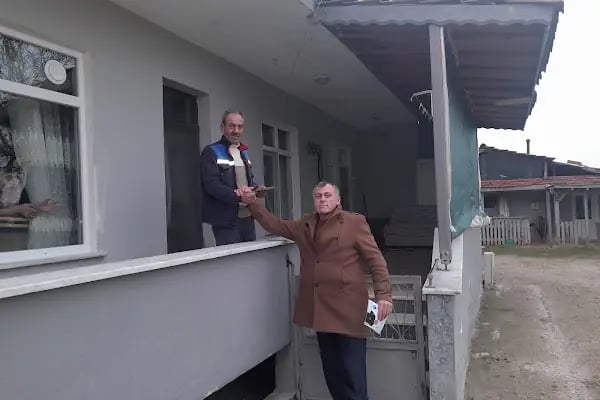 TURK BEYLIKKISLA KOYU MAHALLE CAMII - Resim 7