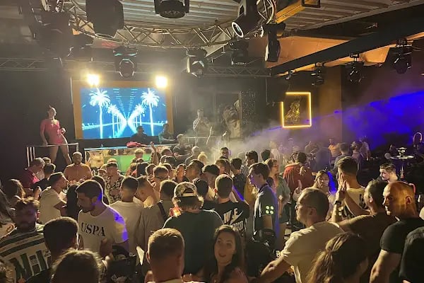 Millionaire Night Club - Resim 11