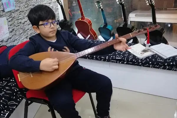 Aliye Fişenk Sanat Akademisi - Resim 2