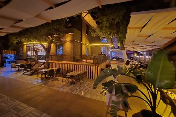 Alâ Cafe&amp;Fastfood - Resim 11