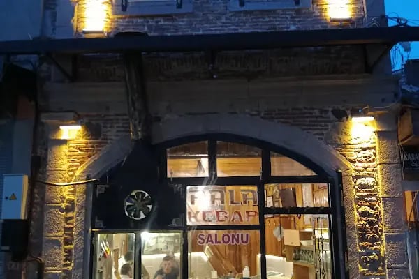 4k Cafe &amp; Patisserie - Resim 1