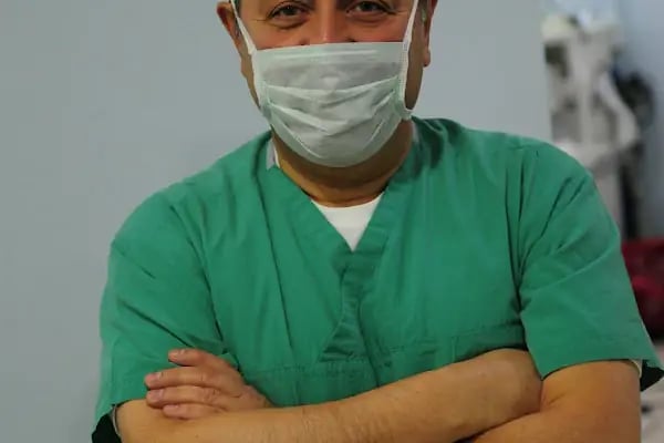 Prof. Dr. Ates Karateke - Resim 7