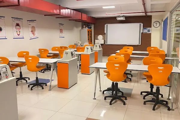 İstanbul Lider Koleji Güneşli - Resim 3