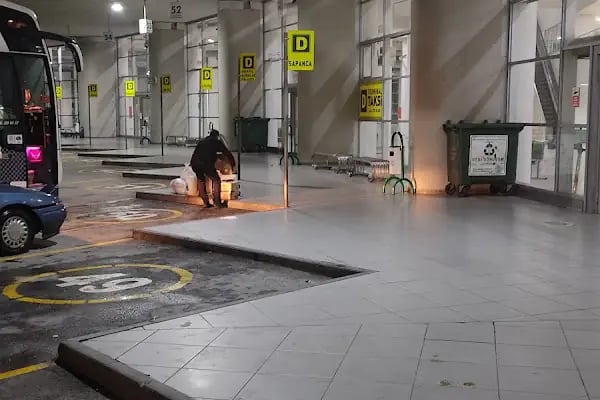 Sakarya Büyükşehir Terminali - Resim 11