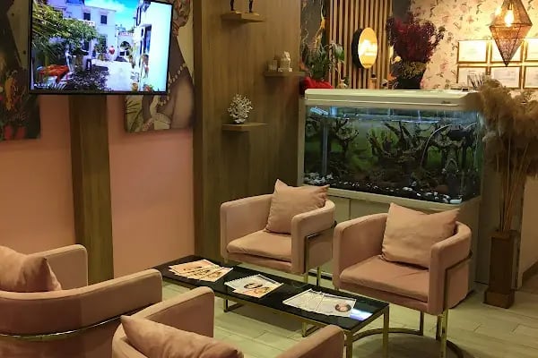 PLUS BEAUTY CENTER - Resim 11