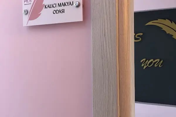 PLUS BEAUTY CENTER - Resim 13