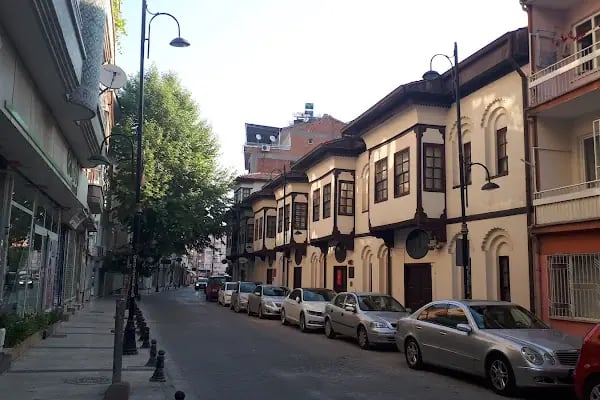 Malatya 100. Yıl İl Halk Kütüphanesi - Resim 20