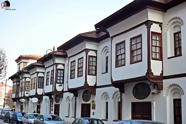 Malatya 100. Yıl İl Halk Kütüphanesi - Resim 19