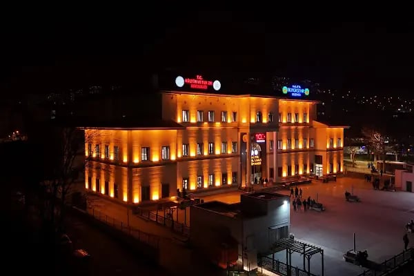 Malatya 100. Yıl İl Halk Kütüphanesi - Resim 3