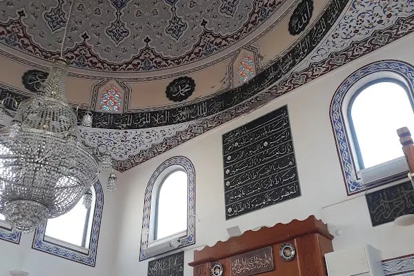 Hacet Cami - Resim 15