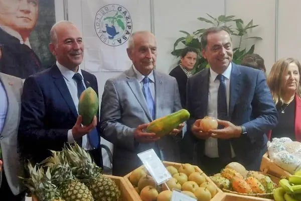Anamur Belediyesi Şehit Uzman Çavus Atanur Bal Fuar Merkezi - Resim 7