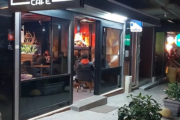 Byboss Cafe - Resim 1