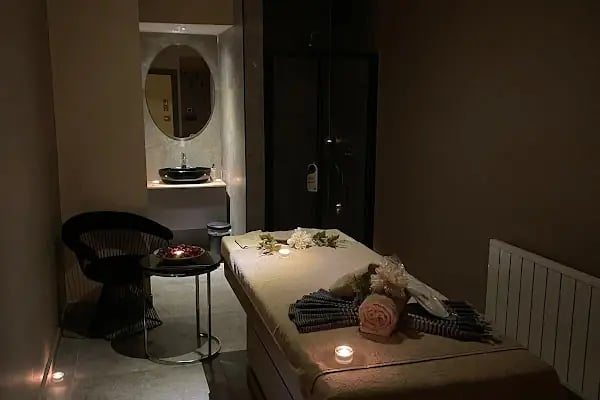 Maltepe Femmina Spa Masaj Salonu - Resim 11