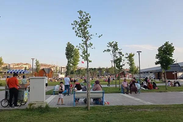 Tekirdag Büyükşehir Belediyesi Çerkezköy Kent Parkı - Resim 1